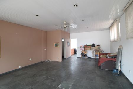 Casa à venda com 220m², 3 quartos e 2 vagasÁrea Gourmet