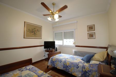 Apartamento à venda com 215m², 4 quartos e 2 vagasQuarto 1