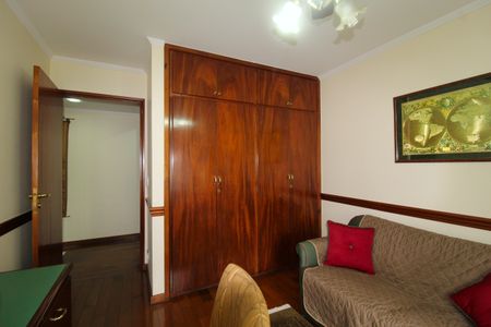Apartamento à venda com 215m², 4 quartos e 2 vagasQuarto 2