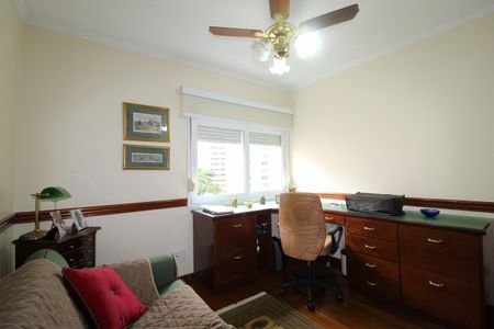 Apartamento à venda com 215m², 4 quartos e 2 vagasQuarto 2