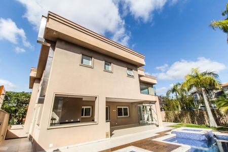 Casa à venda com 642m², 5 quartos e 10 vagas Casa à venda com 642m², 5 quartos e 10 vagasFachada do bloco