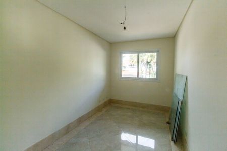 Casa à venda com 642m², 5 quartos e 10 vagas Casa à venda com 642m², 5 quartos e 10 vagasEscritório