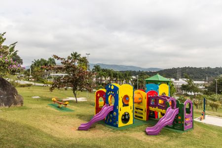 Casa à venda com 642m², 5 quartos e 10 vagasÁrea comum - Playground