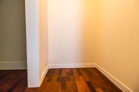 Casa à venda com 642m², 5 quartos e 10 vagas Casa à venda com 642m², 5 quartos e 10 vagasSuíte 3