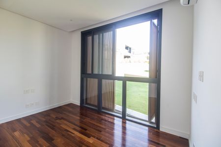 Casa à venda com 537m², 5 quartos e 4 vagas Casa à venda com 537m², 5 quartos e 4 vagasSuíte 2