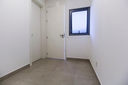 Casa à venda com 537m², 5 quartos e 4 vagas Casa à venda com 537m², 5 quartos e 4 vagasQuarto de Serviço