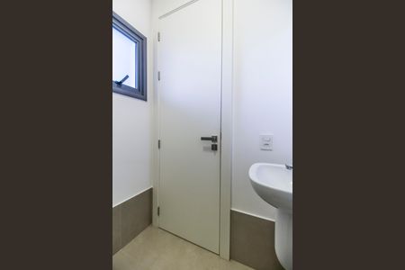 Casa à venda com 537m², 5 quartos e 4 vagas Casa à venda com 537m², 5 quartos e 4 vagasBanheiro de serviço