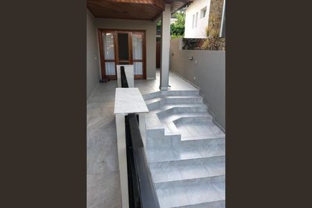Casa à venda com 440m², 4 quartos e 4 vagas