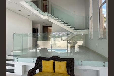 Casa à venda com 300m², 4 quartos e 4 vagas