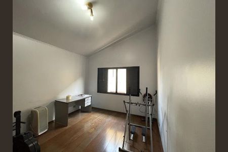 Casa à venda com 266m², 3 quartos e 2 vagas