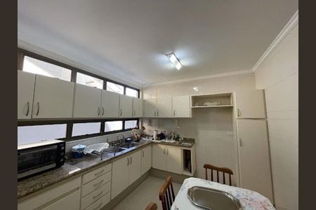 Casa à venda com 266m², 3 quartos e 2 vagas