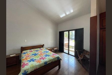 Casa à venda com 266m², 3 quartos e 2 vagas