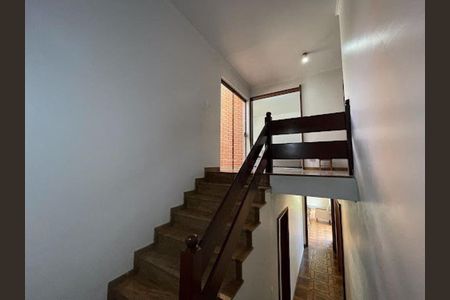 Casa à venda com 266m², 3 quartos e 2 vagas