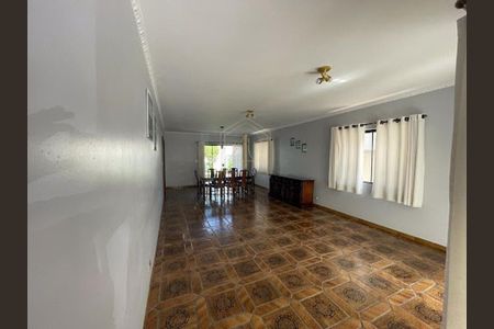 Casa à venda com 266m², 3 quartos e 2 vagas
