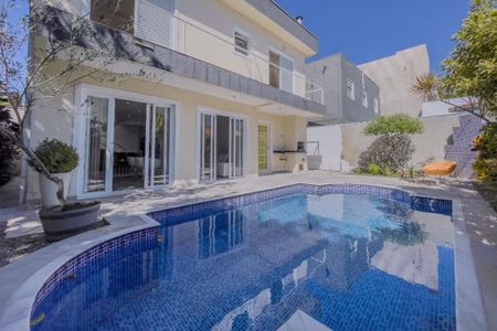 Casa à venda com 278m², 4 quartos e 4 vagas
