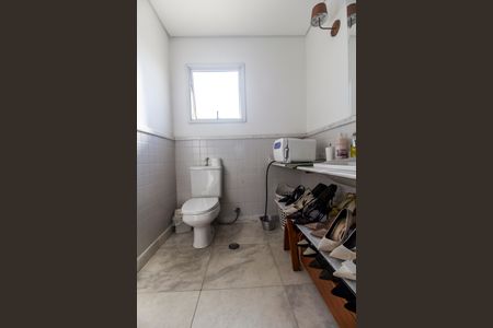 Casa à venda com 318m², 4 quartos e 4 vagas Casa à venda com 318m², 4 quartos e 4 vagasBanheiro da Suíte 3