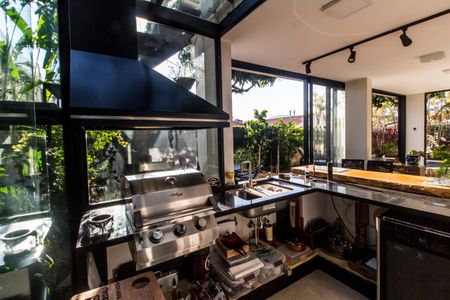 Casa à venda com 318m², 4 quartos e 4 vagas Casa à venda com 318m², 4 quartos e 4 vagasÁrea gourmet