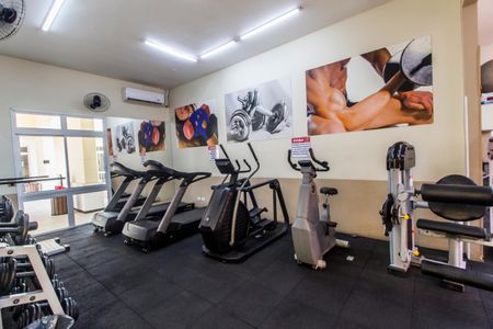 Casa à venda com 318m², 4 quartos e 4 vagas Casa à venda com 318m², 4 quartos e 4 vagasAcademia