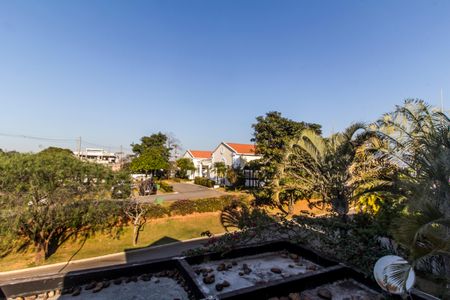 Casa à venda com 318m², 4 quartos e 4 vagas Casa à venda com 318m², 4 quartos e 4 vagasVista da Suíte 4