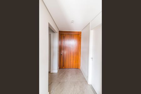 Casa à venda com 318m², 4 quartos e 4 vagas Casa à venda com 318m², 4 quartos e 4 vagasEntrada