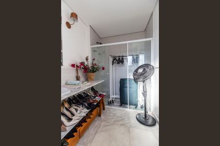 Casa à venda com 318m², 4 quartos e 4 vagas Casa à venda com 318m², 4 quartos e 4 vagasBanheiro da Suíte 3