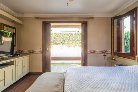 Casa à venda com 550m², 4 quartos e 3 vagas Casa à venda com 550m², 4 quartos e 3 vagasSuíte 4