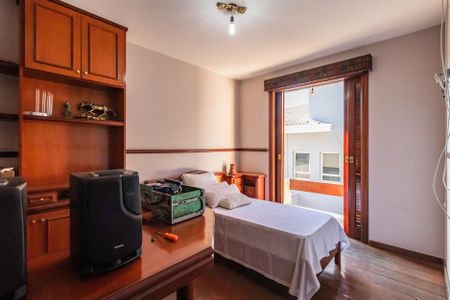 Casa à venda com 550m², 4 quartos e 3 vagas Casa à venda com 550m², 4 quartos e 3 vagasSuíte 3