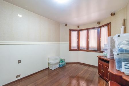 Casa à venda com 550m², 4 quartos e 3 vagas Casa à venda com 550m², 4 quartos e 3 vagasSuíte 1