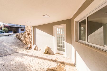 Casa de condomínio à venda com 351m², 4 quartos e 2 vagas Casa de condomínio à venda com 351m², 4 quartos e 2 vagasGaragem