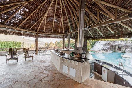 Casa à venda com 1600m², 5 quartos e 3 vagasÁrea gourmet