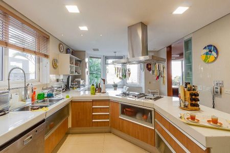 Casa à venda com 1600m², 5 quartos e 3 vagasCozinha