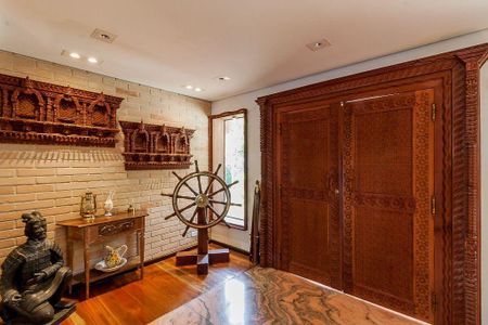 Casa à venda com 1600m², 5 quartos e 3 vagasSala