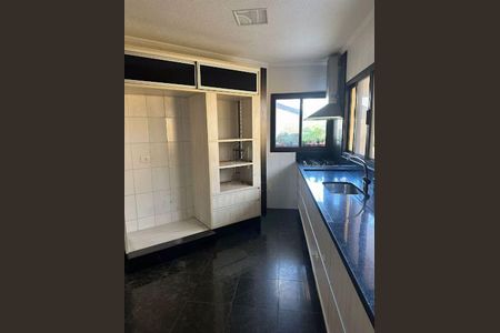 Casa à venda com 460m², 4 quartos e 6 vagas