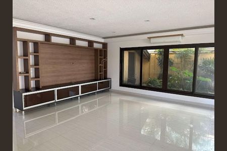 Casa à venda com 460m², 4 quartos e 6 vagas