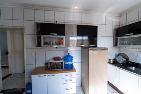 Casa à venda com 200m², 3 quartos e 2 vagas Casa à venda com 200m², 3 quartos e 2 vagasCozinha