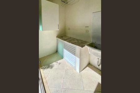 Casa à venda com 96m², 3 quartos e 2 vagas