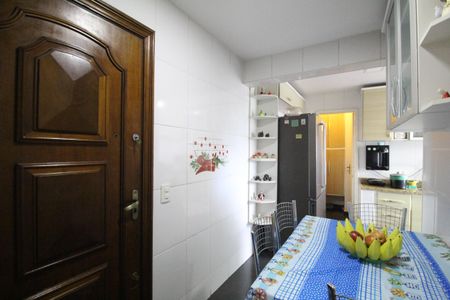 Apartamento à venda com 280m², 4 quartos e 2 vagasCozinha