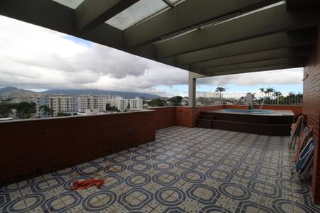 Apartamento à venda com 280m², 4 quartos e 2 vagasTerraço