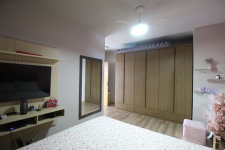 Apartamento à venda com 280m², 4 quartos e 2 vagasSuíte 2