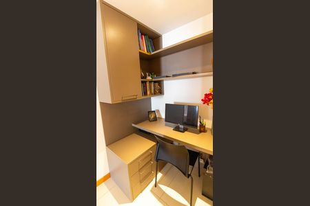 Apartamento à venda com 98m², 2 quartos e 1 vaga Apartamento à venda com 98m², 2 quartos e 1 vagaQuarto 1