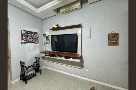 Casa à venda com 120m², 3 quartos e 2 vagas Casa à venda com 120m², 3 quartos e 2 vagasSala