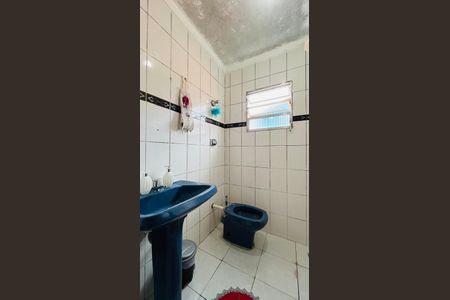 Casa à venda com 155m², 4 quartos e 2 vagas Casa à venda com 155m², 4 quartos e 2 vagasBanheiro