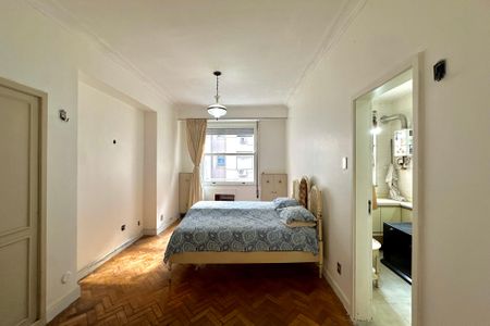 Apartamento à venda com 250m², 3 quartos e 2 vagasSuite