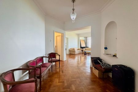 Apartamento à venda com 250m², 3 quartos e 2 vagasSala