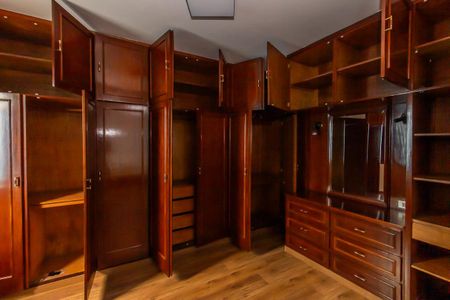 Casa à venda com 110m², 2 quartos e 3 vagasSuíte