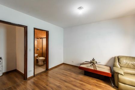 Casa à venda com 110m², 2 quartos e 3 vagasSuíte