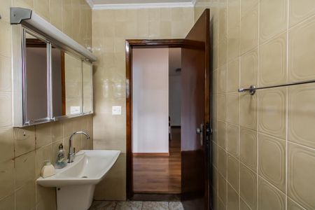 Casa à venda com 110m², 2 quartos e 3 vagasBanheiro