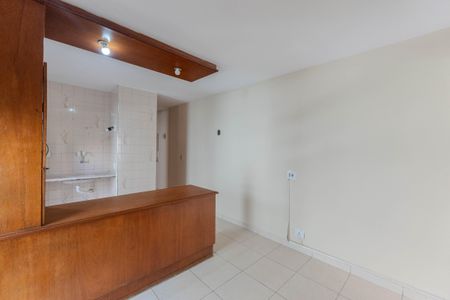 Apartamento à venda com 35m², 1 quarto e 1 vaga Apartamento à venda com 35m², 1 quarto e 1 vagaSala