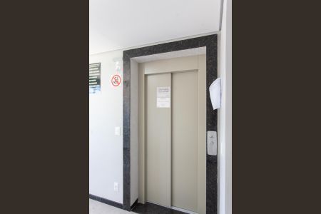 Apartamento à venda com 82m², 2 quartos e 1 vagaElevador