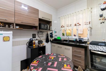 Casa de condomínio à venda com 60m², 2 quartos e 1 vaga Casa de condomínio à venda com 60m², 2 quartos e 1 vagaCozinha